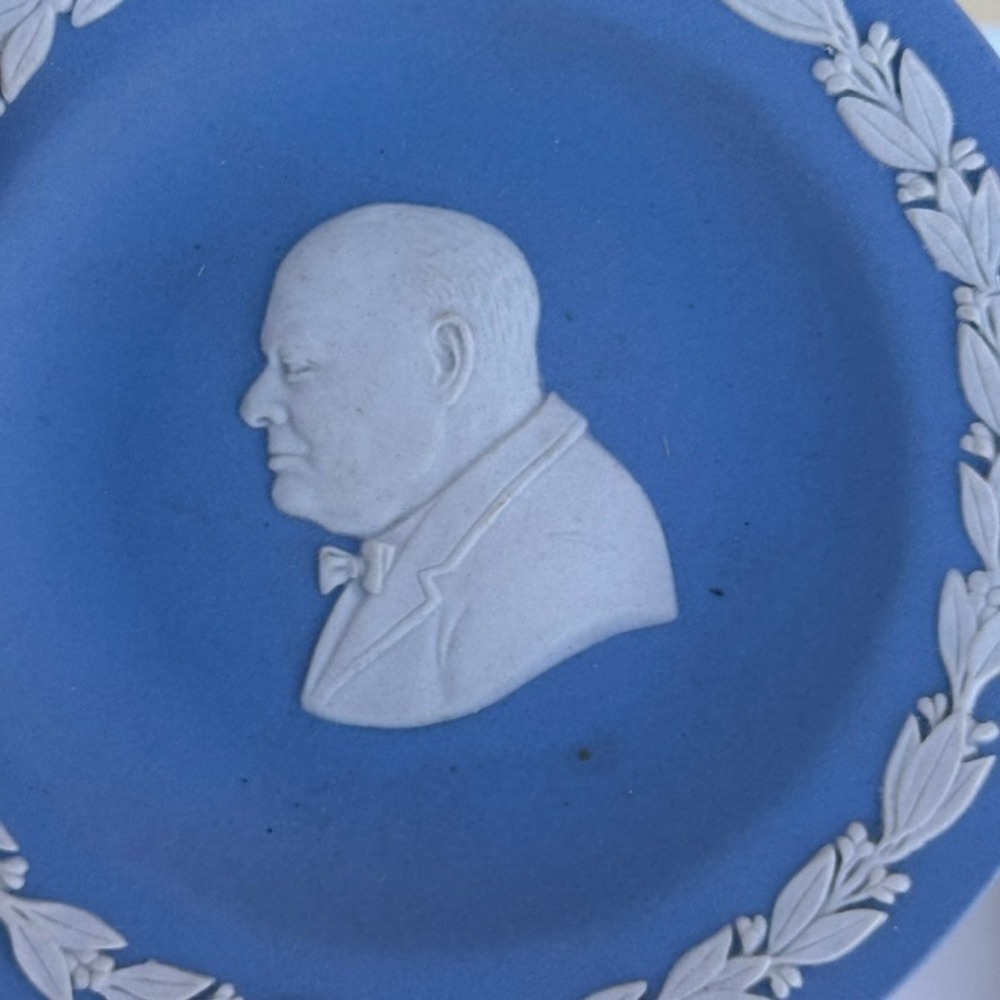 Wedgwood Jasperware Winston Churchill Round Tray Portland Blue J1000 England - Picture 3 of 9